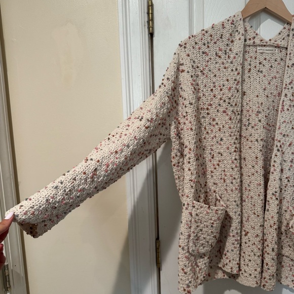 Cream & Pastel Chunky Yarn Cardigan - Picture 2 of 8